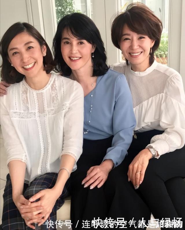 大地色|日本主妇们的日常穿搭晒照年过50岁的女人，依旧穿的美丽优雅