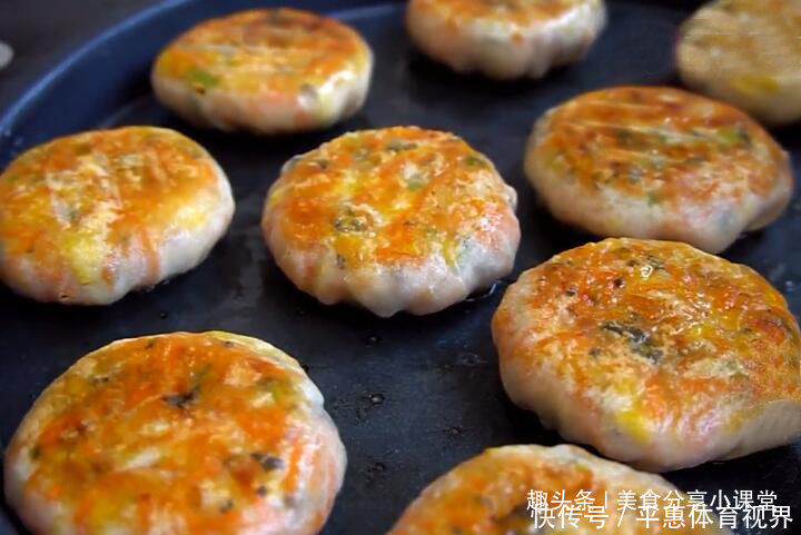 早餐|天冷后我家吃此早餐,皮薄馅大,外酥里鲜,比包子油条好吃