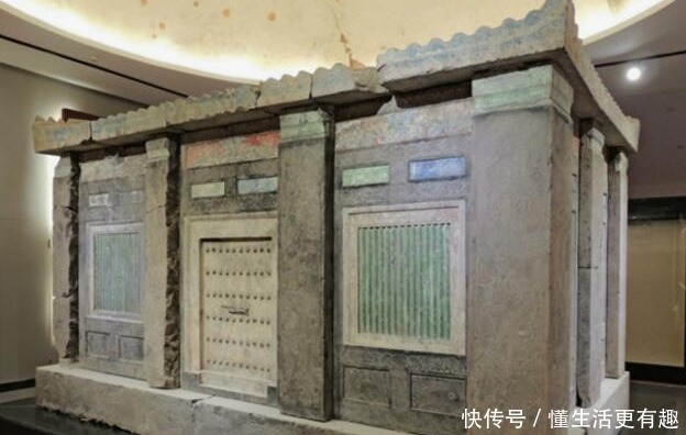 古墓|古墓出土27吨国宝,墓主人身份却成谜,不料被老农一语道出