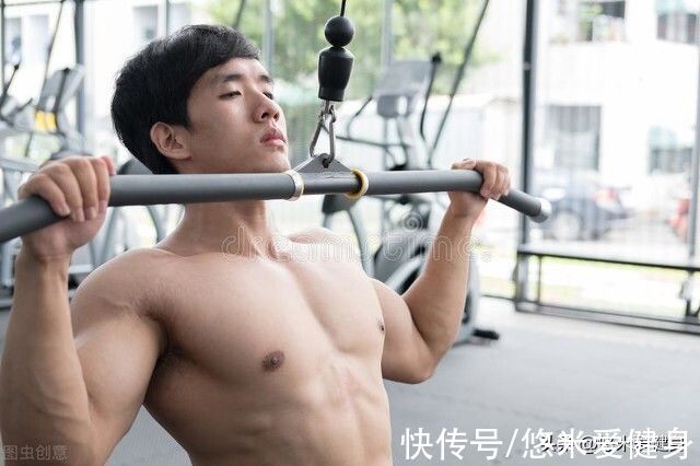 单杠|引体向上做不好怎么办？通过3个阶段的训练，完成10个动作很轻松