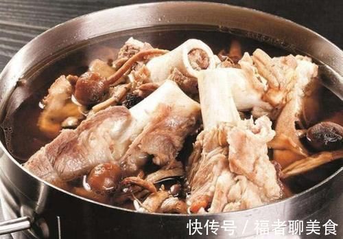 积食|7岁女童瘦得皮包骨,停止发育,医生:3种带娃方式是罪魁祸首