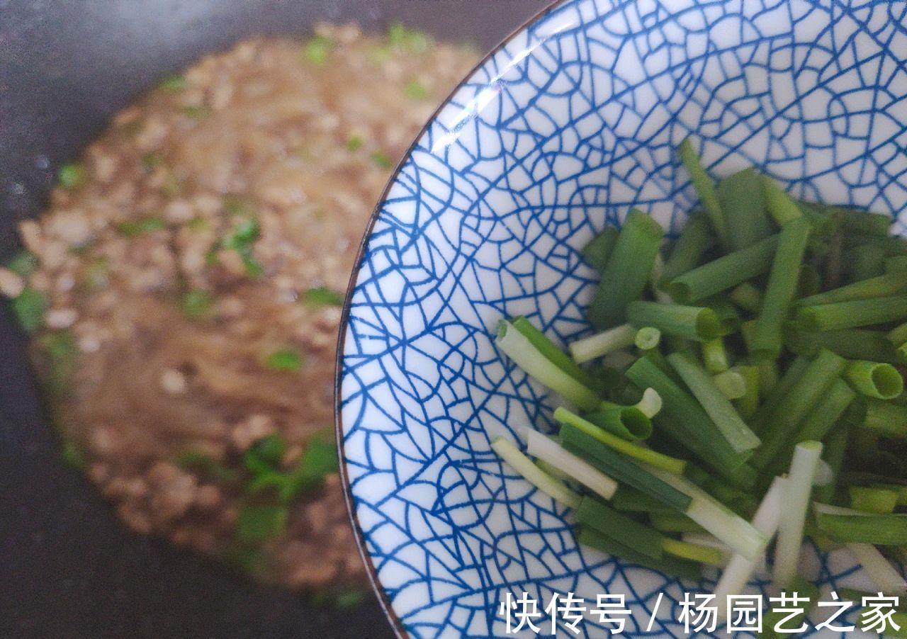 家常肉末粉条，做法简单，粉条爽滑，肉末鲜香，下饭又解馋