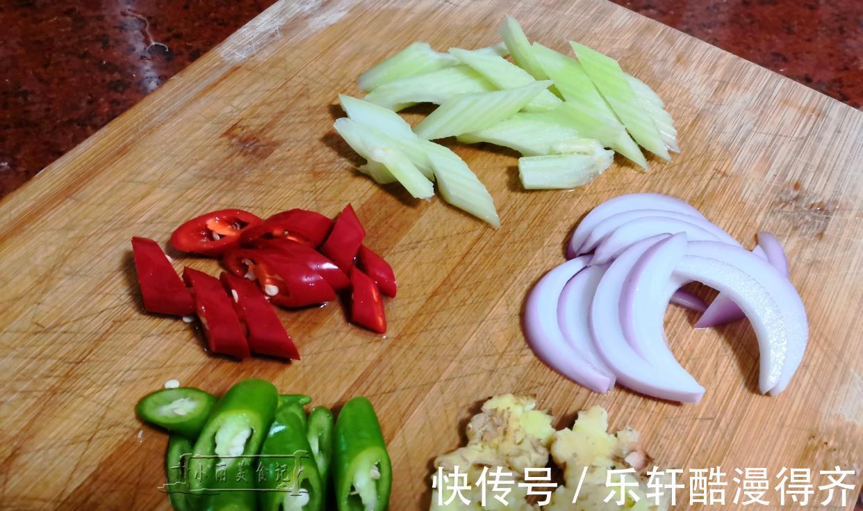 贫血|溜猪肝,很多人第一步就做错,多做这一步,猪肝不柴没腥味真嫩滑