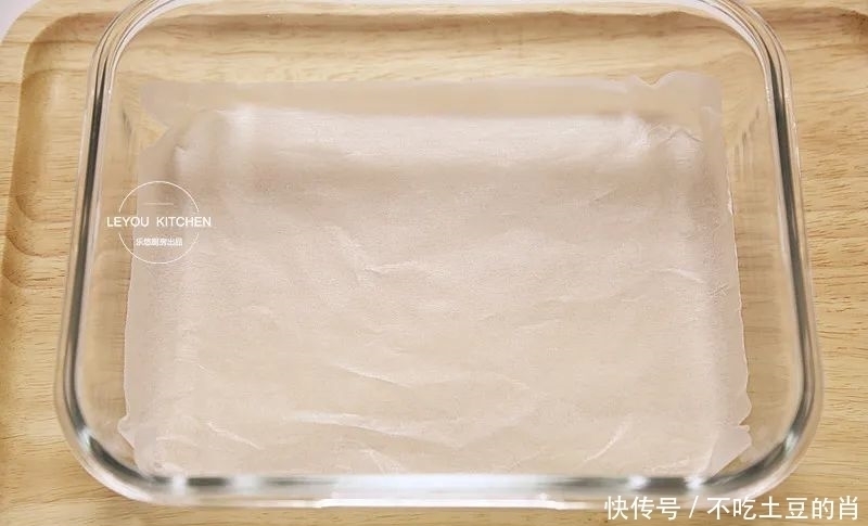 不用|不用揉面,搅搅面糊,蒸一块又松又软的发糕