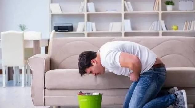 血管健康|脑梗“最怕”一种水，敞开喝，血栓悄悄减少，血管会“感激”你