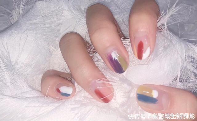 美甲|少女感满满的涂鸦美甲,可爱暴击,快来pick你的那一款吧!