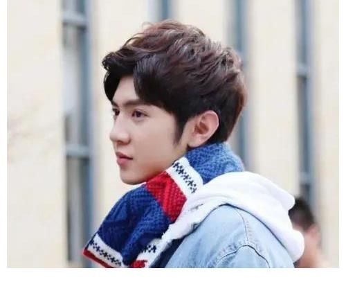 梁靜嫻|繼徐夢(mèng)潔之后，陳哲遠(yuǎn)又與火箭少女101的成員合作，演繹古代傳奇