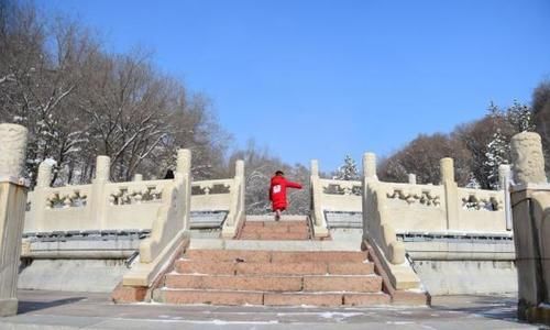 乌鲁木齐：红山雪霁