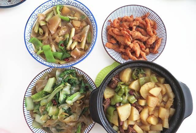 三口之家的午餐,准备4道家常菜,有荤有素,一家人吃得香!