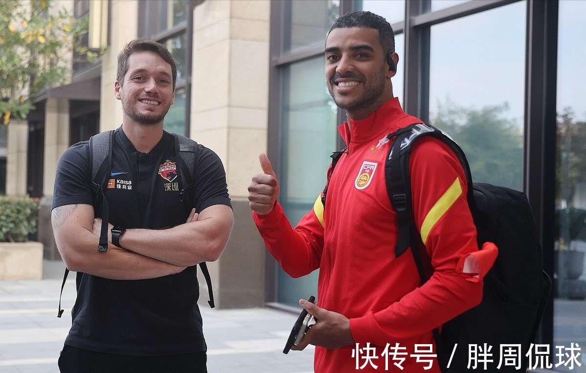 费南多|李霄鹏面见阿兰,动情一番话揭决战日本杀手锏,艾克森费南多难堪