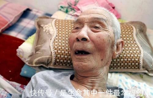 血管堵塞|不想脑梗发生，3种食物趁早撤下饭桌，聪明人很少碰