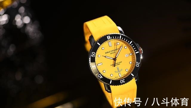 表冠 公价1万2 这块潜水表绝对够“毒”!