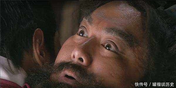 无情|李逵被骗喝毒酒,说了一句话,揭露了宋江的无情和狠辣