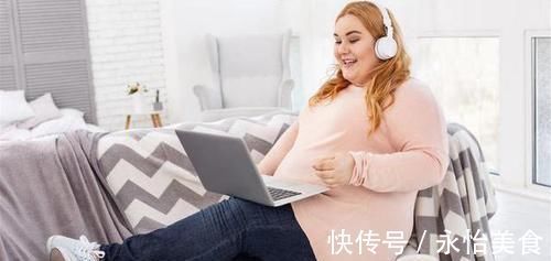 小蛮腰|女性身体出现5个“丑态”，或在暗示衰老已经开始了，别不承认