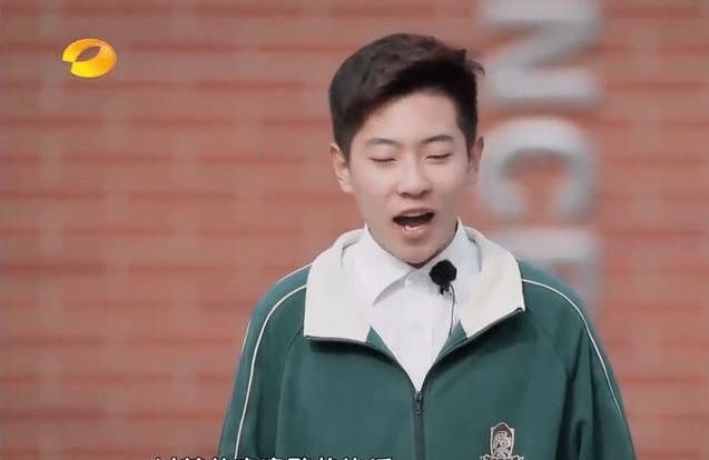 家长|男孩以为自己“穷”,谁知全家就他“穷”,网友:全网最惨富二代