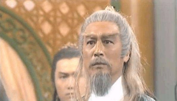 黄药师为何没有杀裘千仞替女儿报仇难道是黄药师打不过老裘