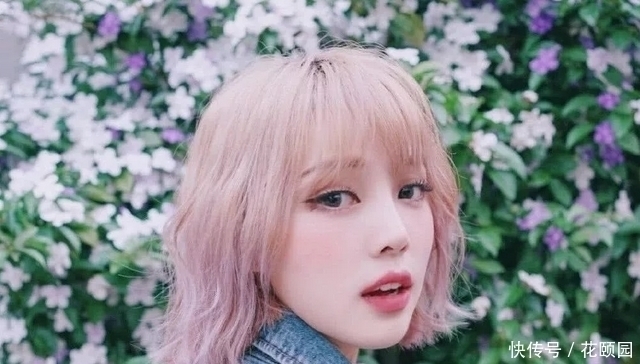 玫瑰色|化个“干枯玫瑰妆”很耐看,变身成温柔时髦精,连爸妈都说好看