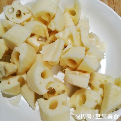 排骨|“润肺去燥，浓郁味美”－莲藕排骨汤