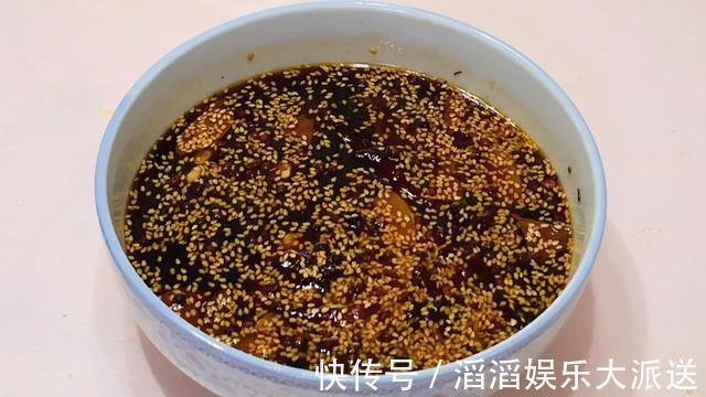自己腌制的黄瓜总不脆制作时加1步,爽脆更入味耐存放