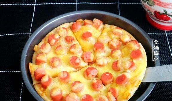 面饼|孩子爱吃的，2款简易披萨，几分钟做一个，比买的放心