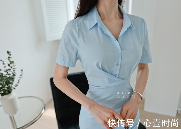 女神|女神孙允珠高清时尚搭配：博恩湖畔粼光悦蓝白领西装裙