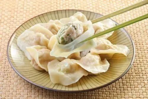 肉包子|公布最长肉的主食,热量堪比“喝油”,减肥党,再馋也要管住嘴