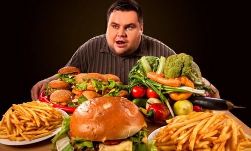 下降|血压高的人:这4类食物别碰,坚持3个事情,不出2月,血压往下降