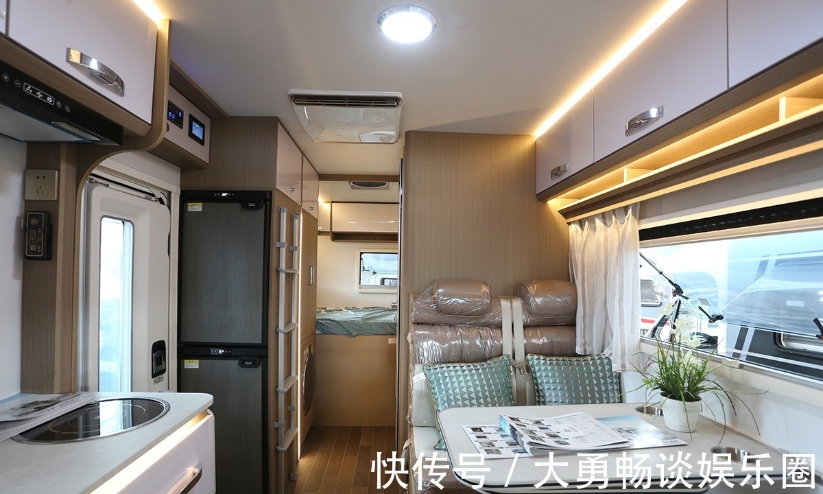 美景|美景美家卡居一号发布,平头大额头房车,通舱设计是亮点