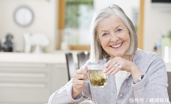 早上|慢性咽炎的4个“冤家”,每天早上喝一杯,助你嗓子“又响又亮”