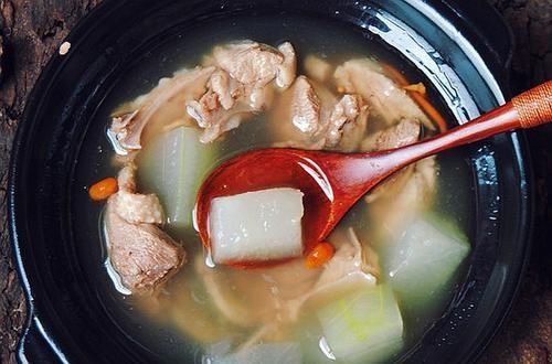 让家人一饱口福的家常菜，汤汁浓郁用来拌饭，别提多美味了！