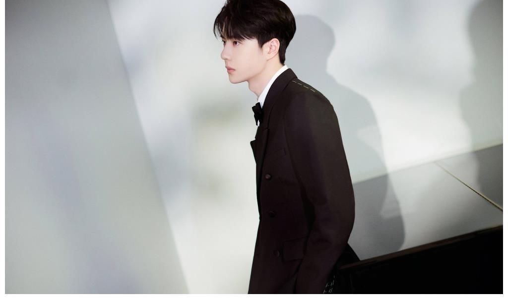 王一博《替我诉说》花絮照!