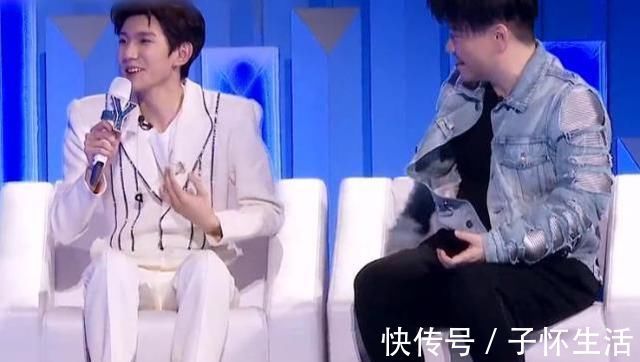 节目|王源录节目说错话,被常石磊提醒吓到瞪眼,随后救场台词获掌声