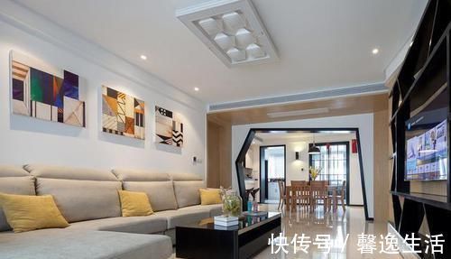 客厅|刚通风完的新家,头回见到这么漂亮的客厅阳台布置也超级美