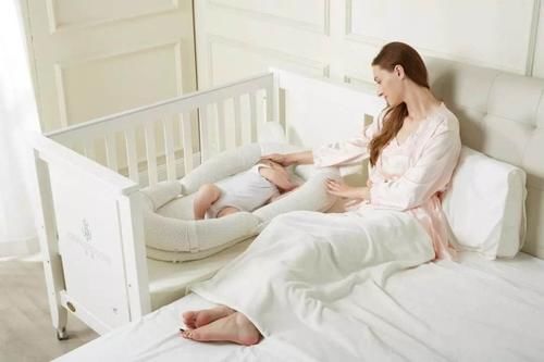 奶粉|什么季节是断奶最佳?有些小细节也要注意,不然娃和娘都遭罪