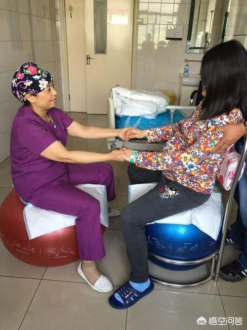 宝宝|产妇在水中生孩子是不是可以避免由于各种胎位不正引起的胎儿缺氧或窒息？