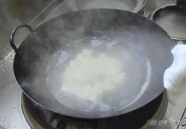 辣椒酱|凉拌豆腐怎么做好吃，关键在于料汁，大厨分享秘制配方，香辣爽口
