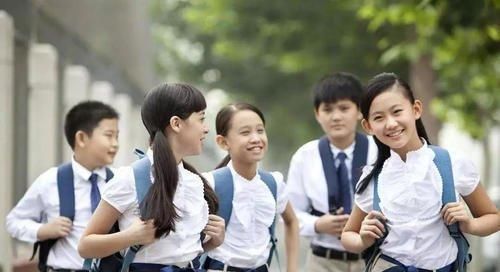 李玫瑾教授|李玫瑾教授：想要孩子长大后有出息，父母要记住“两不管三不惯”