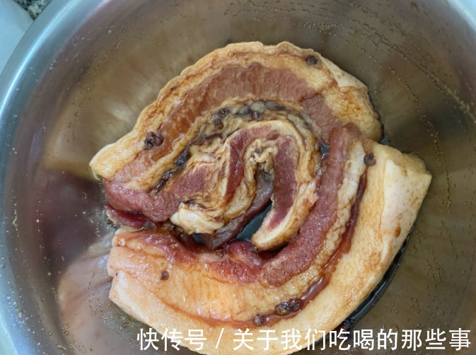 腌腊肉,1斤肉放多少盐?牢记一个比例,咸香浓郁,放1年不霉不臭
