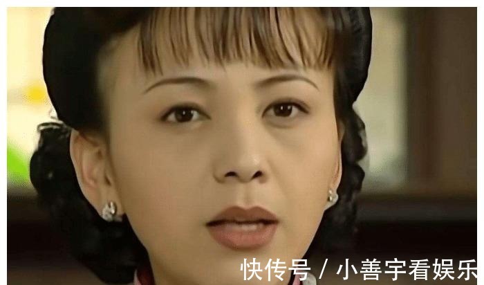 王琳在节目中下跪，惹全场变脸，雪姨一点都不“雪姨”
