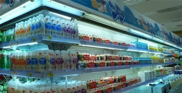 酸奶|牛奶和酸奶哪个热量高？减肥应该怎么选？答案跟你想的完全不同