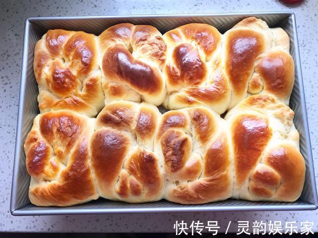 教你做玉米油老面包，发酵时冷藏3个小时，更松软香甜
