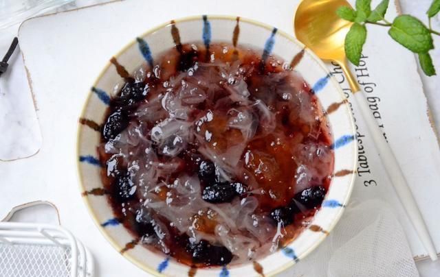 早餐|天冷女人要好好爱自己,每天早餐一碗汤羹,软糯清甜,十元煮一锅