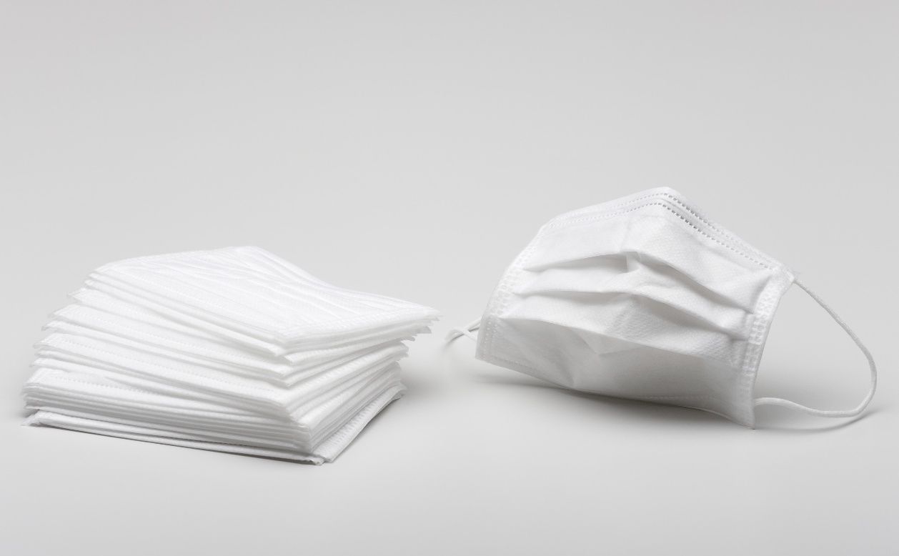 戴口罩前甩一甩，甩掉致癌物？别被忽悠了|狐大医 | 致癌物