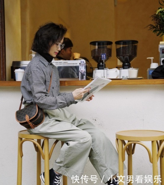 中年女性穿衣讲究得体,学会单品挑选和搭配,把握气质和高级感