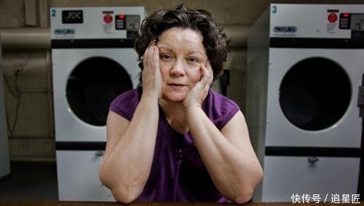 婆婆不帮忙带孩子的家庭,现在如何了?两种结局很常见