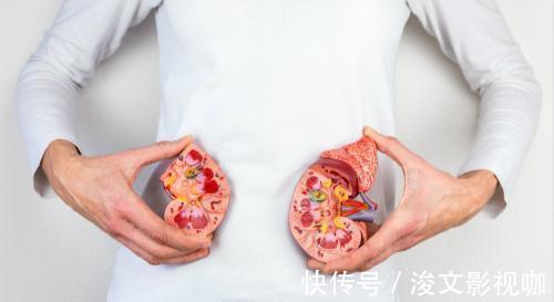 竖棱|肾不好的人, 手上3个表现“出卖你”, 很容易看出来