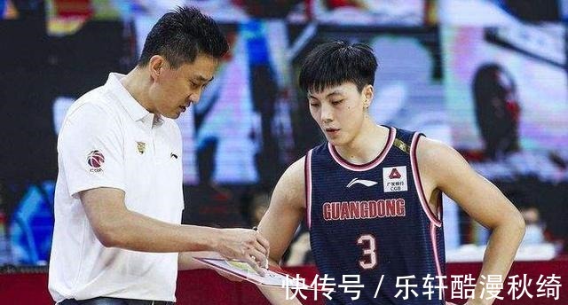 威姆斯|广东VS广厦孙铭徽首节被罚出场,胡金秋半场15分领先广东