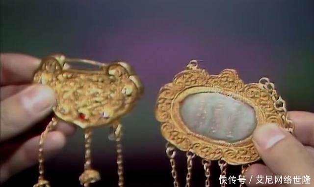 贾宝玉有通灵宝玉,薛宝钗有金锁,林黛玉为什么没有自己的代表物