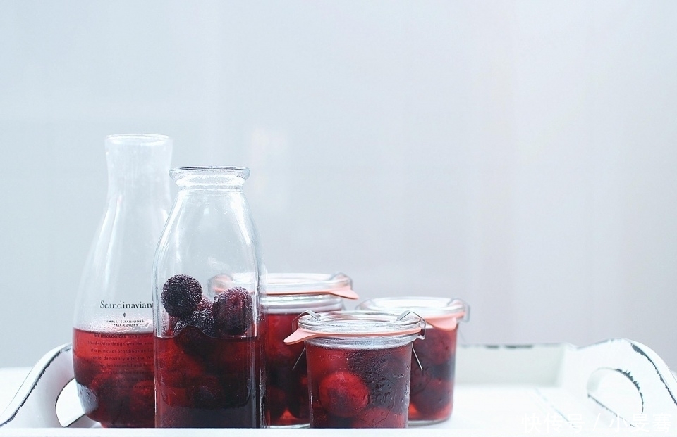 教你自制杨梅罐头,酸甜爽口,做法简单不费事,大人小孩都爱吃