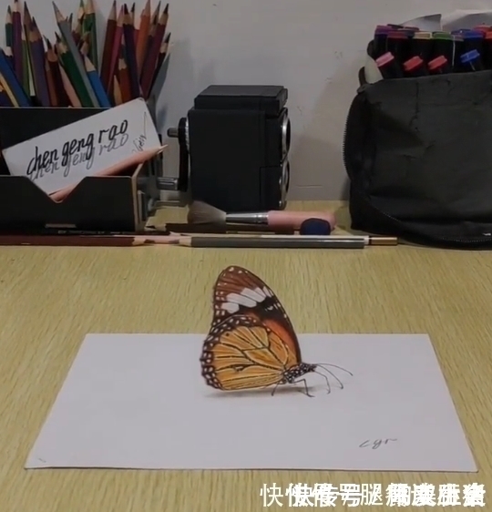 手绘3D#美术生手绘3D蝴蝶,成画惊呆众人,粉丝:传说中的蝶舞翩翩?